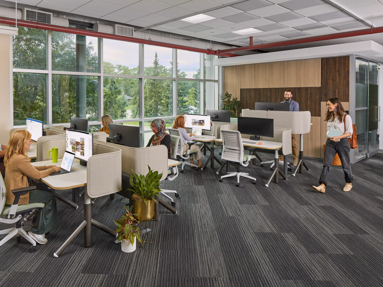 Steelcase Redefines the Workplace: A Human-Centered Approach to ...