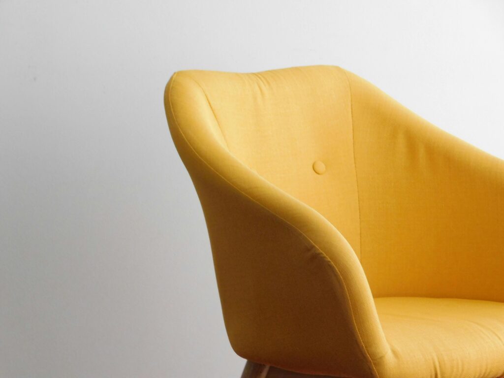 Yellow armchair. Photographer: Carlos Bedoy.